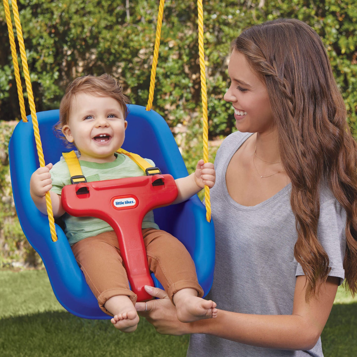 Little Tikes Snug 'n Secure Swing | Exclusive Deal