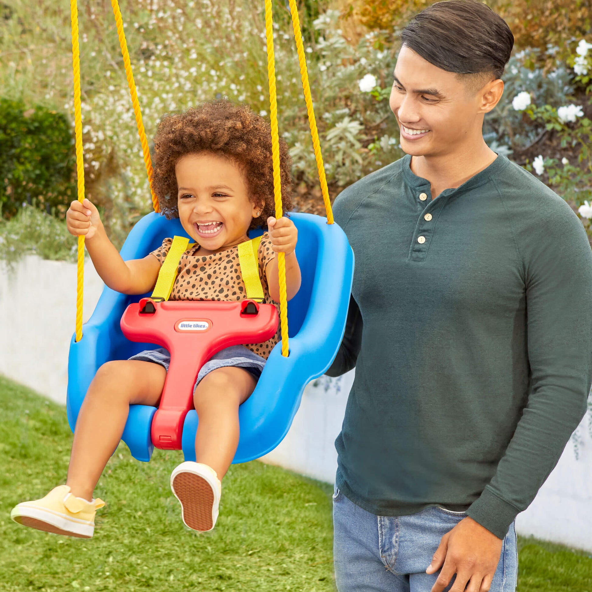Little Tikes Snug 'n Secure Swing | Exclusive Deal